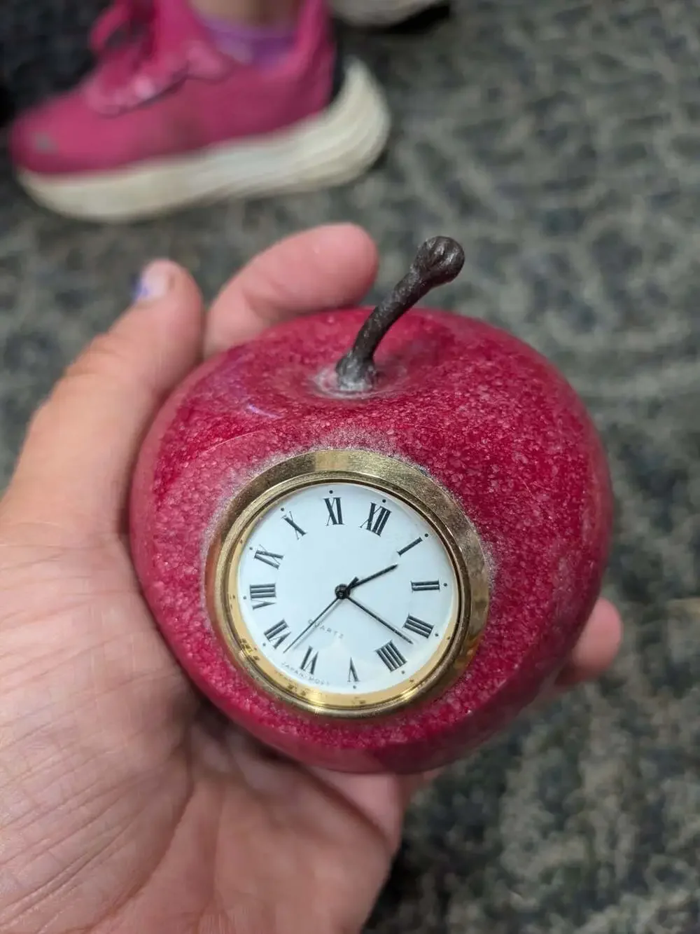 Quartz Decorative Marble Table Weight Red Apple Clock